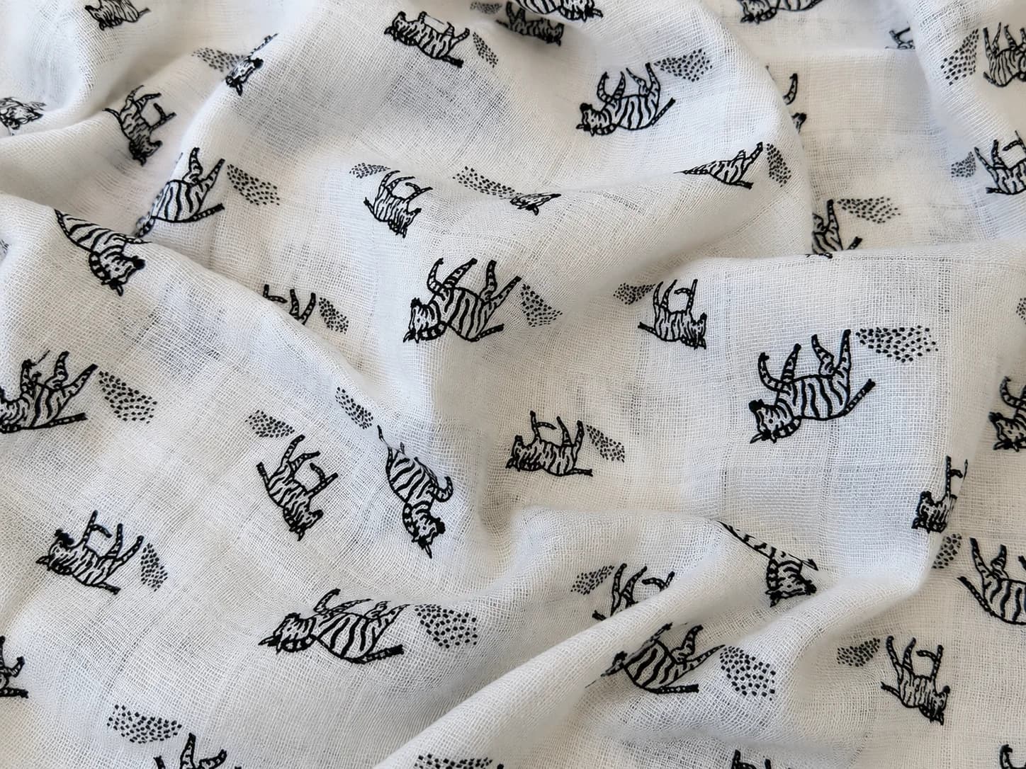 Cotton Muslin Printed Fabric – Zebra Motif on Off-White On the bench