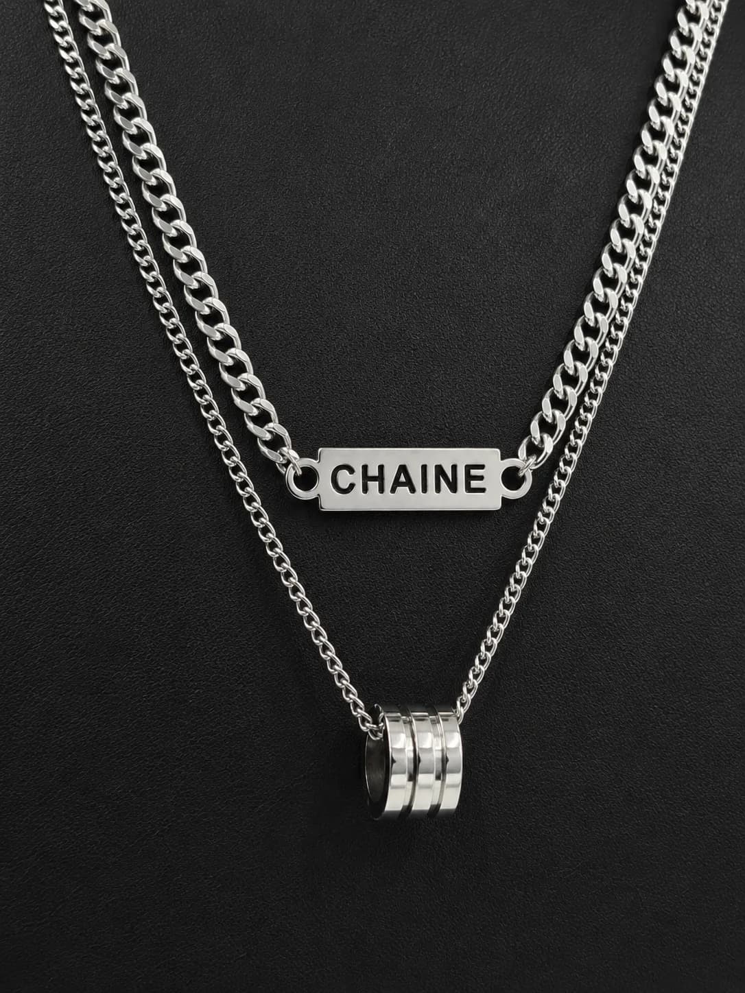 Layered CHAINE Pendant Necklace Set Side