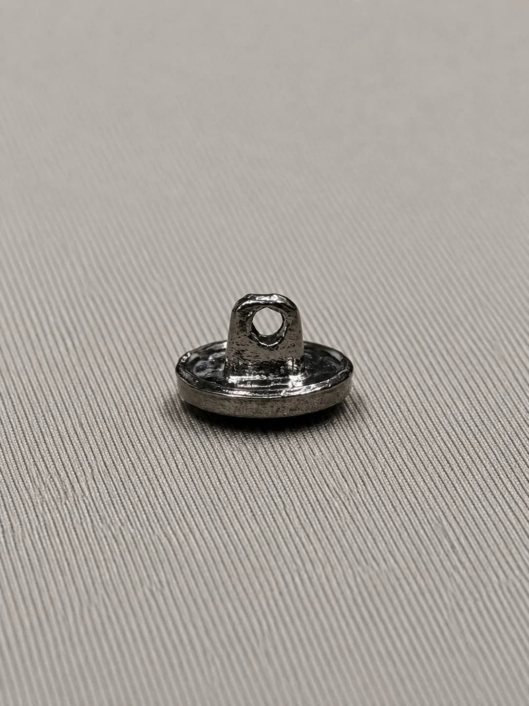 Ornamental Engraved Metal Button – Gunmetal Black Gloss Finish Side