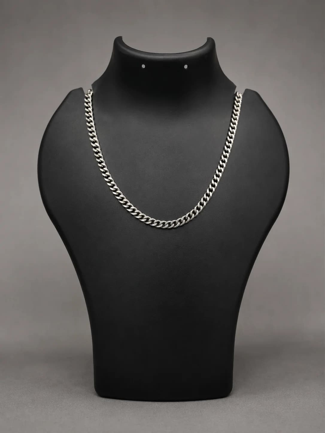 Silver Cuban Link Chain Necklace overview